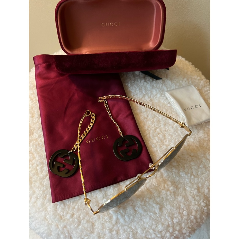 New Gucci Sunglasses Black/Gold - Picture 7 of 12